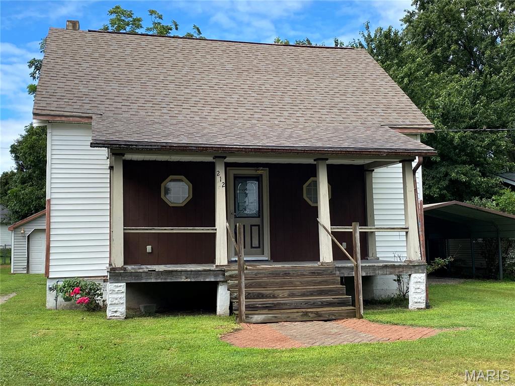 1st image of 212 W Illinois St, New Baden, IL 62265 | MLS# MIS26049400