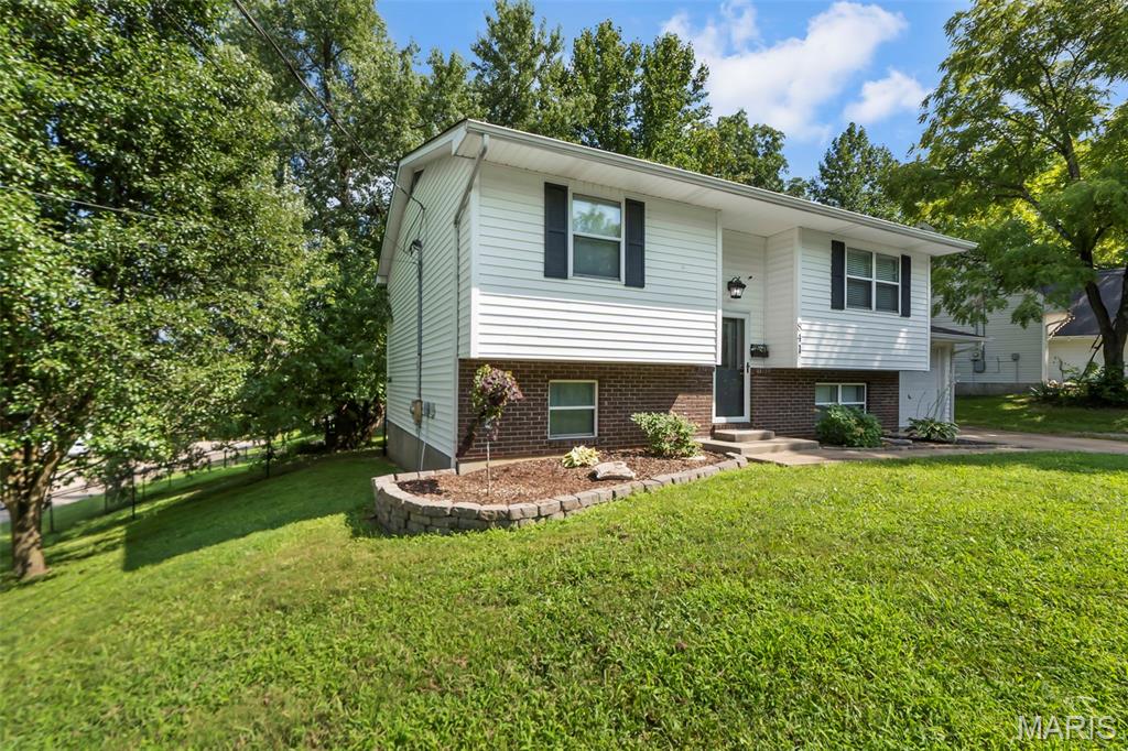 3rd image of 841 Greensferry Rd, Jackson, MO 63755 | MLS# MIS26049422
