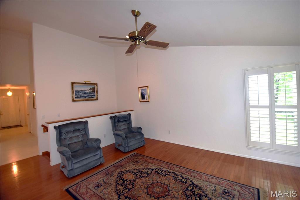 5th image of 1002 Shire Ln, Eureka, MO 63025 | MLS# MIS26049426