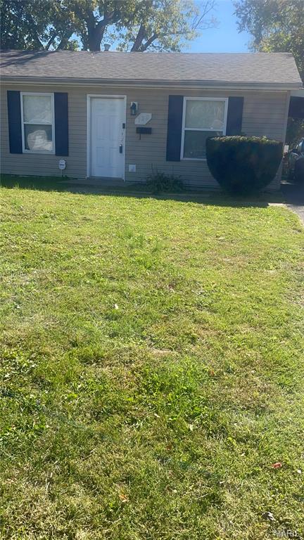 1st image of 122 Lazarcheff Dr, East Saint Louis, IL 62206 | MLS# MIS26049435
