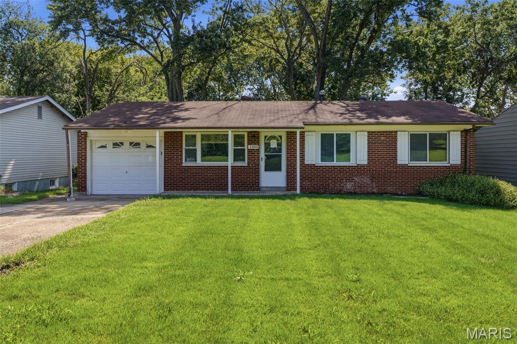 1st image of 1160 Howdershell Rd, St Louis, MO 63031 | MLS# MIS26049445