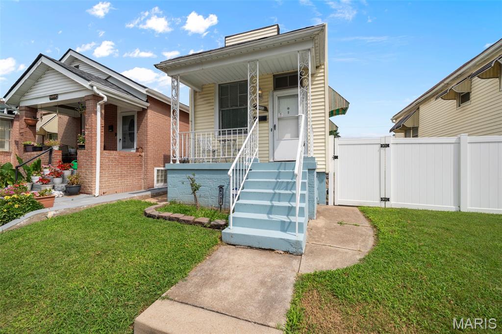 1st image of 4333 Delor St, Saint Louis, MO 63116 | MLS# MIS26049497
