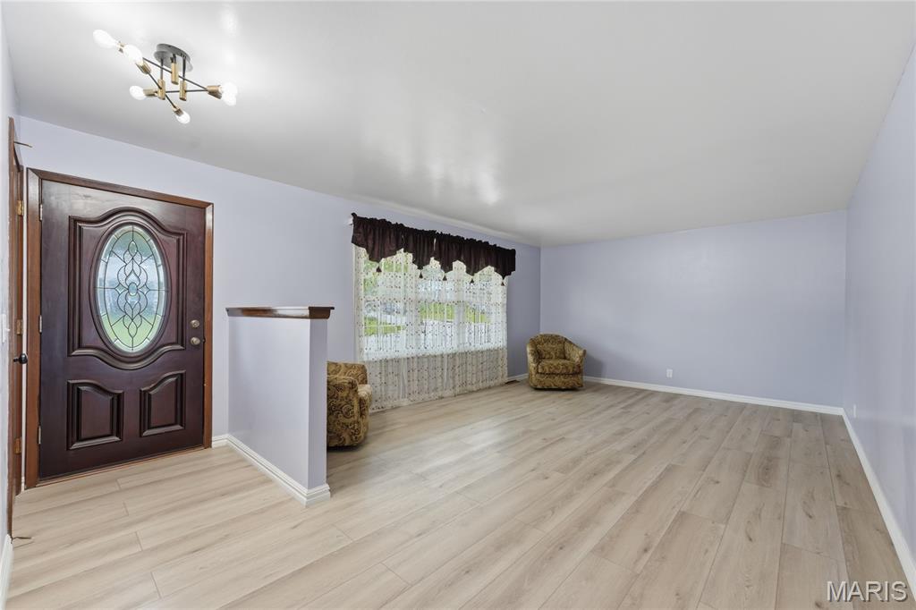 5th image of 1613 Tamarack Dr, Saint Charles, MO 63301 | MLS# MIS26049526