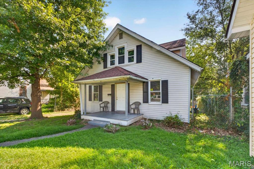 2nd image of 438 N 5th St, Belleville, IL 62220 | MLS# MIS26049557