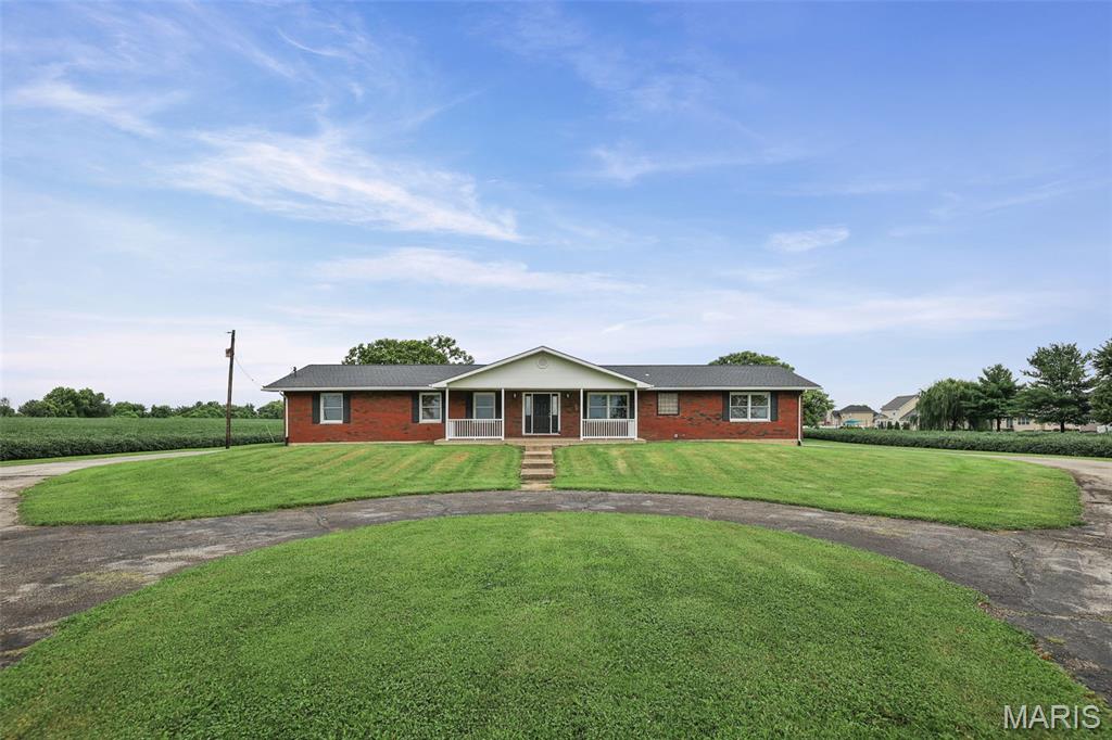 3rd image of 6961 Bouse Rd, Glen Carbon, IL 62034 | MLS# MIS26049589
