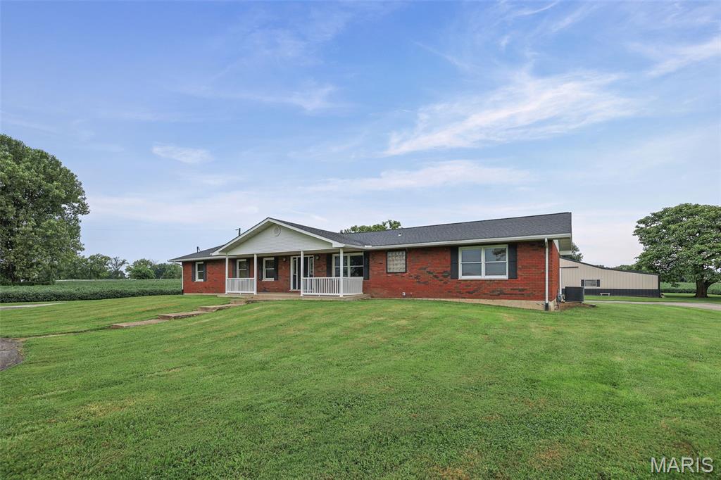 4th image of 6961 Bouse Rd, Glen Carbon, IL 62034 | MLS# MIS26049589