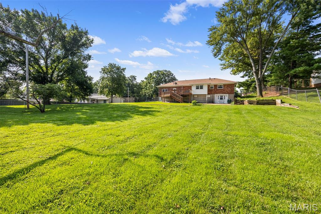 33rd image of 223 Susan Rd, Saint Louis, MO 63129 | MLS# MIS26049602