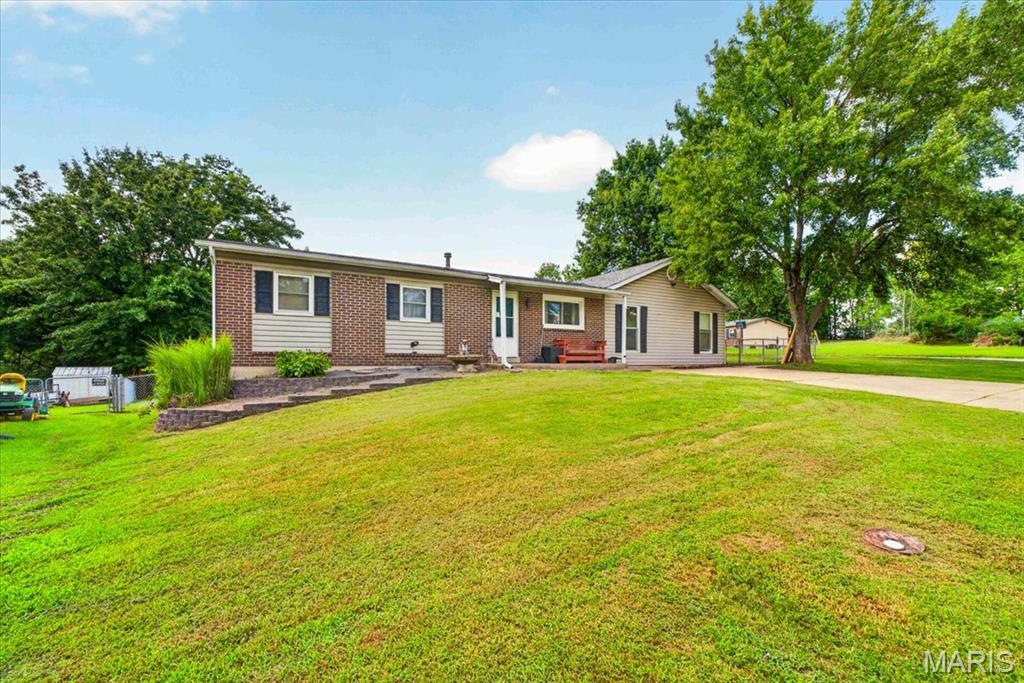 3rd image of 171 Green Acres Dr, Old Monroe, MO 63369 | MLS# MIS26049625