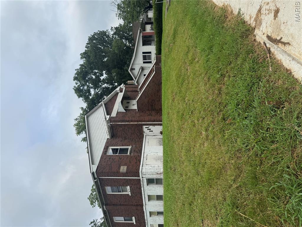 2nd image of 1202 S Sprigg St, Cape Girardeau, MO 63703 | MLS# MIS26049638