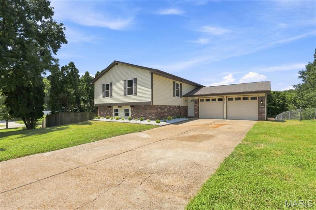 58th image of 12235 Spring Shadow Ct, Maryland Heights, MO 63043 | MLS# MIS26049641