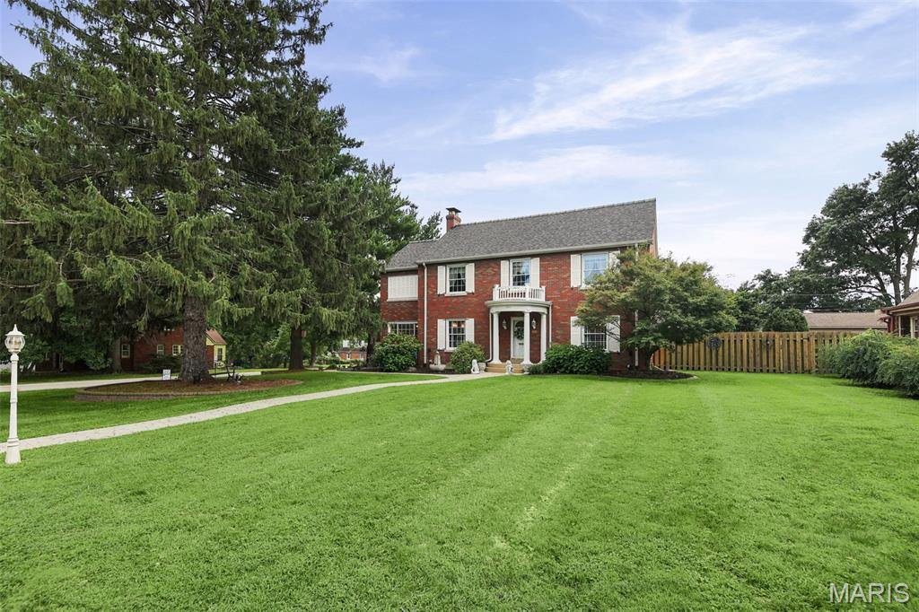 2nd image of 1201 Mckinley Blvd, Alton, IL 62002 | MLS# MIS26049735