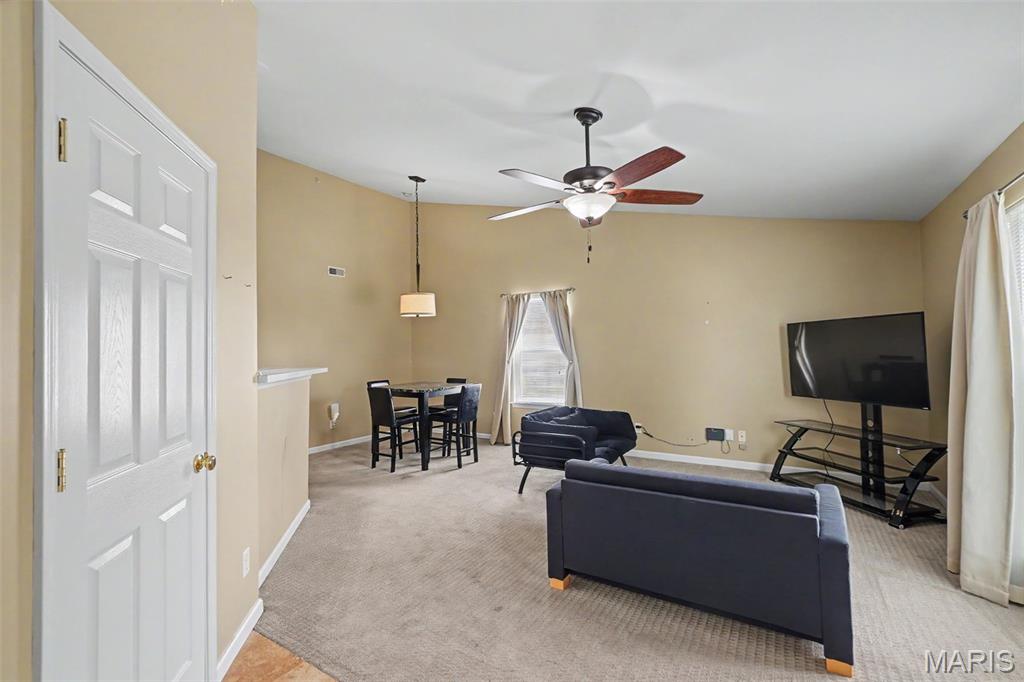 5th image of 692 Homerun Dr, O'Fallon, MO 63366
