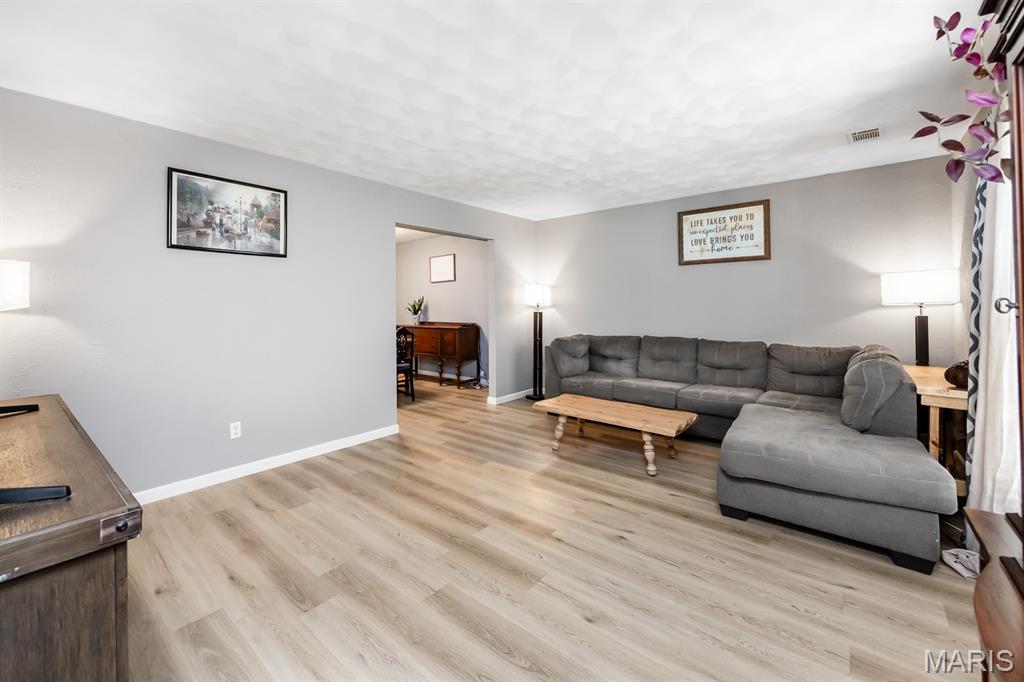 4th image of 200 Debra Dr, Fairview Heights, IL 62208 | MLS# MIS26049759