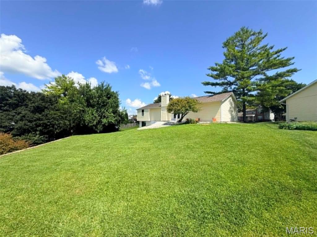 4th image of 1068 Apricot Dr, Saint Charles, MO 63301 | MLS# MIS26049766