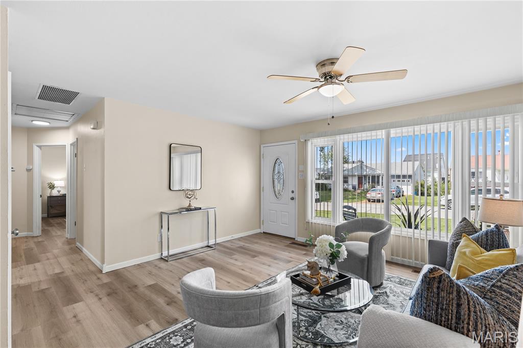4th image of 6334 Hurstgreen Ln, Affton, MO 63123 | MLS# MIS26049801