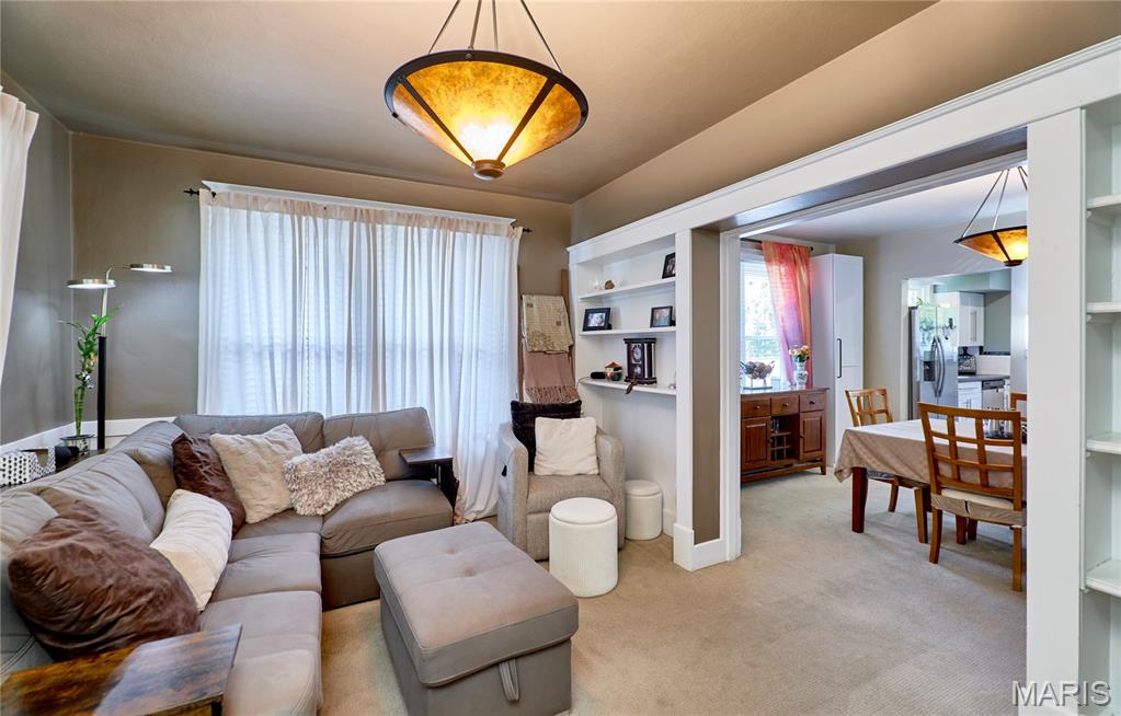 4th image of 843 N Florissant Rd, Saint Louis, MO 63135 | MLS# MIS26049823