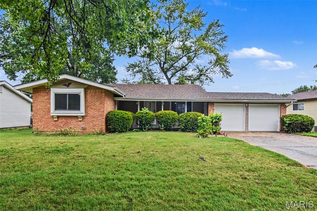 1st image of 5172 Priorybrook Rd, Florissant, MO 63033 | MLS# MIS26049848