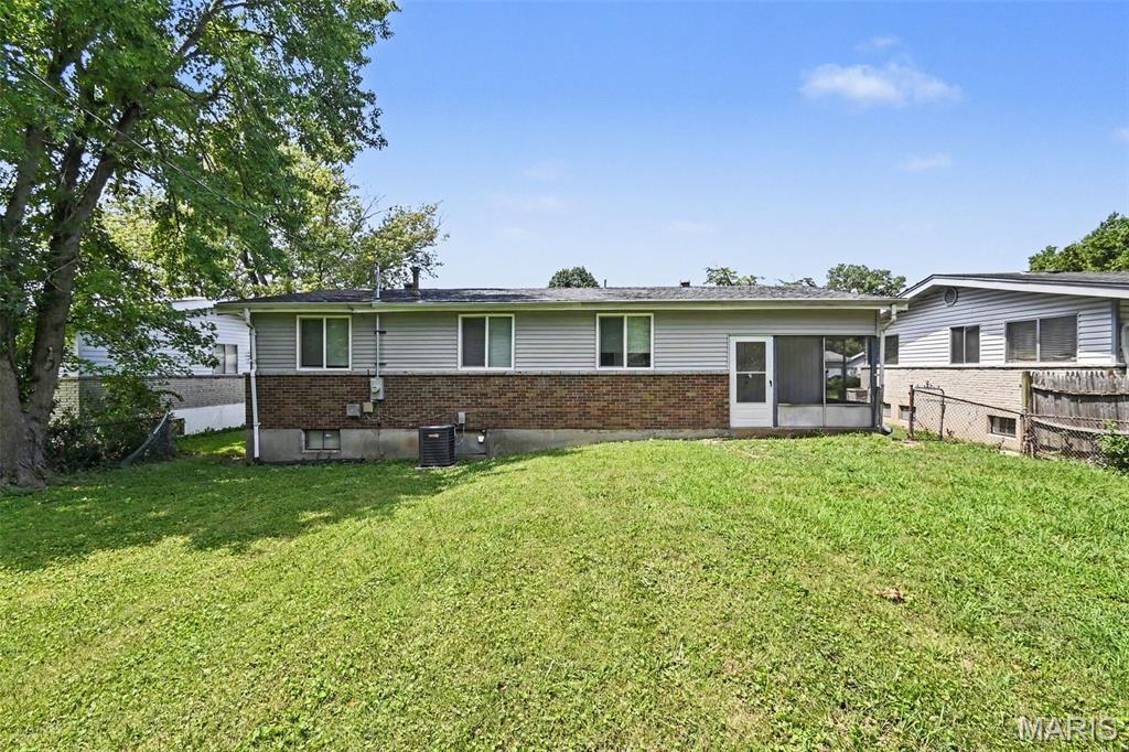 15th image of 10234 Cedarhurst Dr, Saint Louis, MO 63136 | MLS# MIS26049852