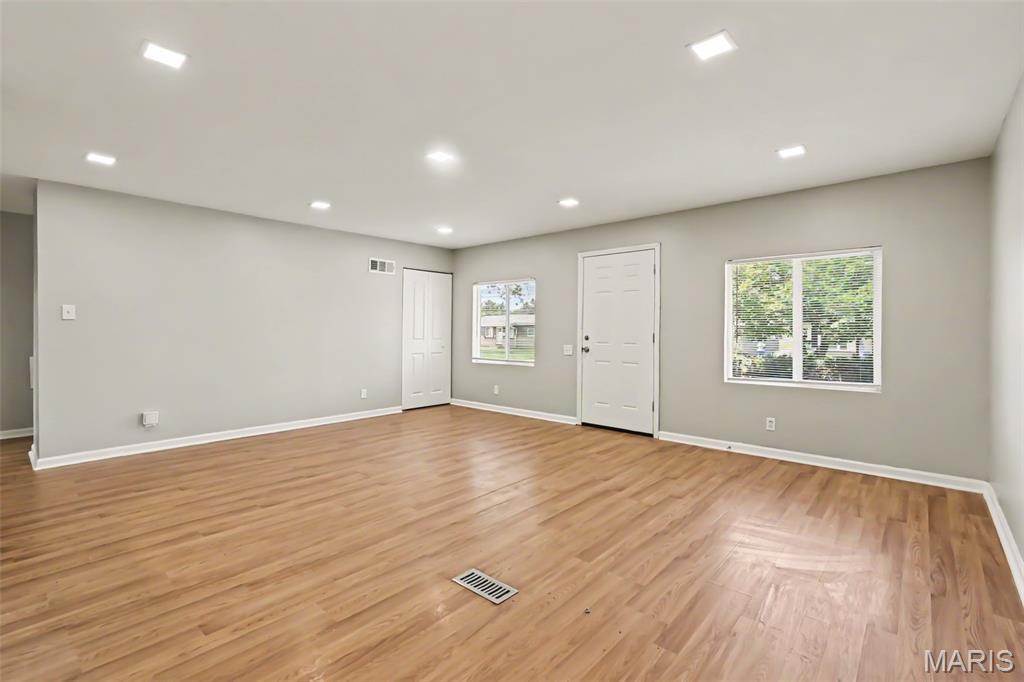 2nd image of 10234 Cedarhurst Dr, Saint Louis, MO 63136 | MLS# MIS26049852
