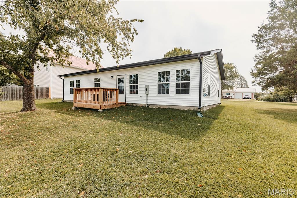 2nd image of 610 York St, Crocker, MO 65452 | MLS# MIS26049859