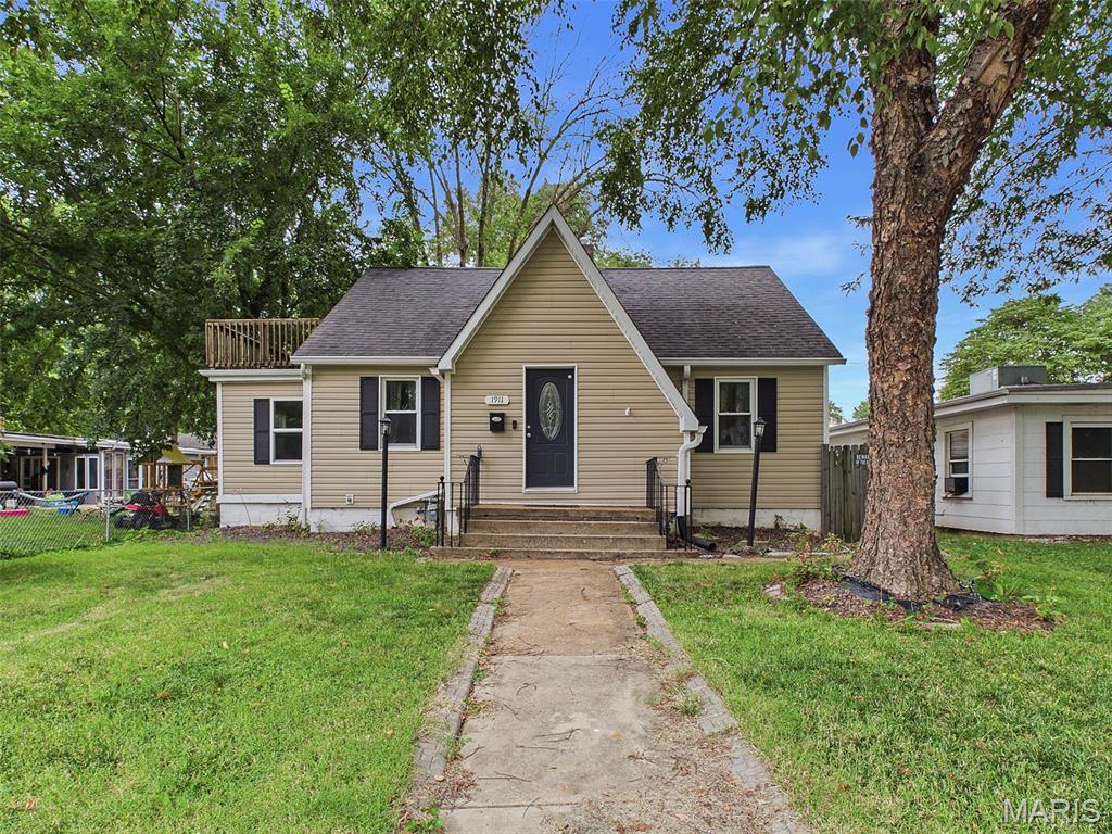 1st image of 1911 N Charles St, Belleville, IL 62221 | MLS# MIS26049954