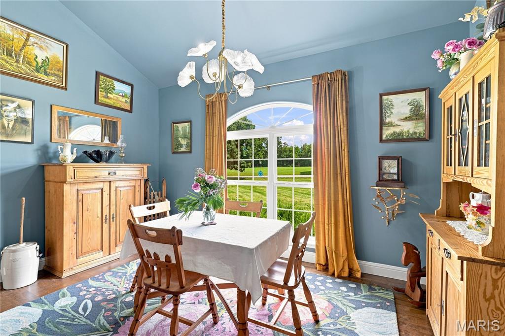 5th image of 3 Bluff Haven Dr, Troy, MO 63379 | MLS# MIS26049986