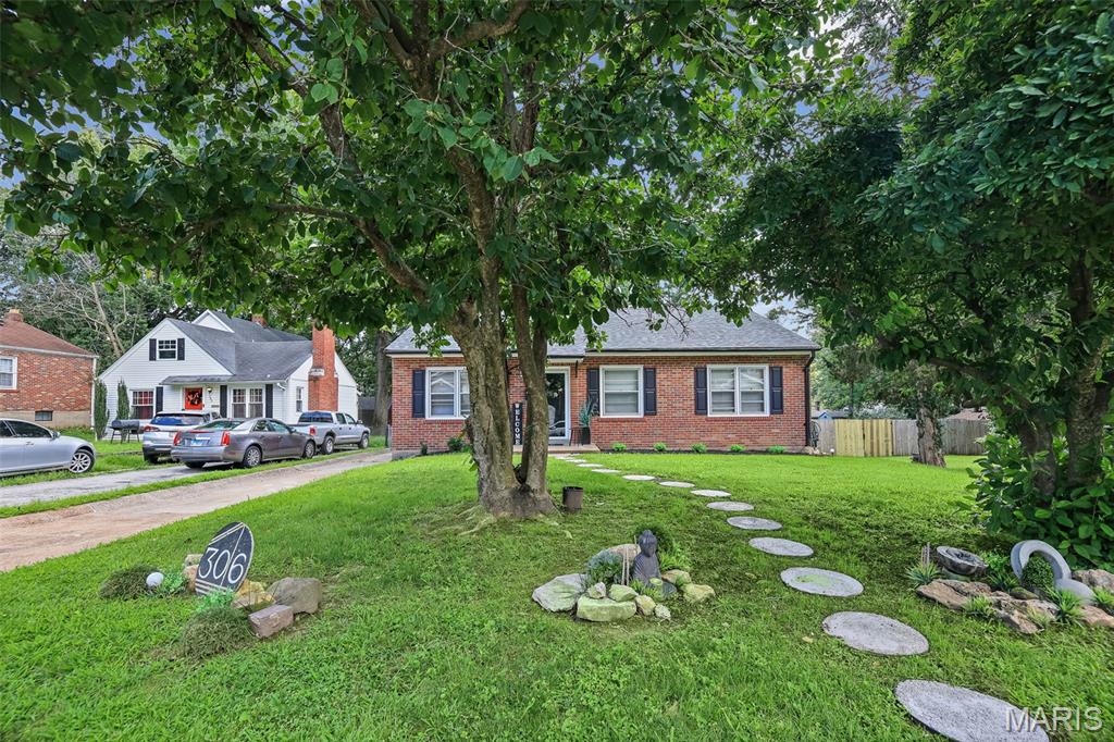 2nd image of 306 Roberta Ave, Saint Louis, MO 63135 | MLS# MIS26050026