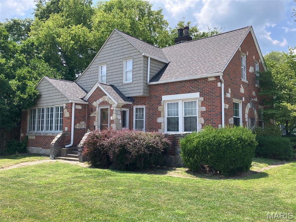 1st image of 891 12th St, Carlyle, IL 62231 | MLS# MIS26050045