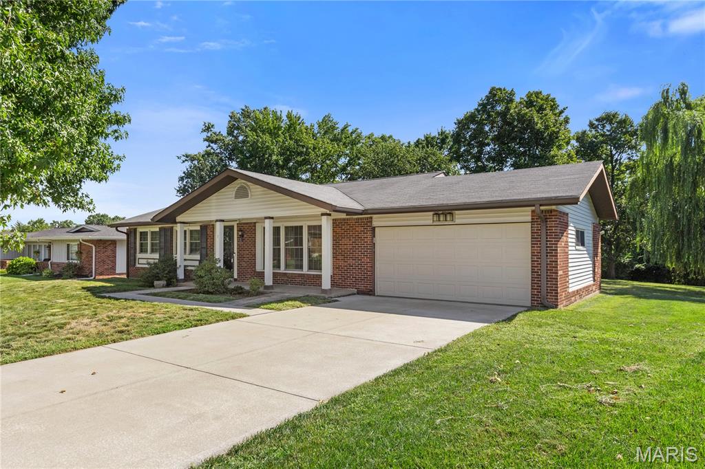 2nd image of 7 Greymore Dr, Chesterfield, MO 63017 | MLS# MIS26050063