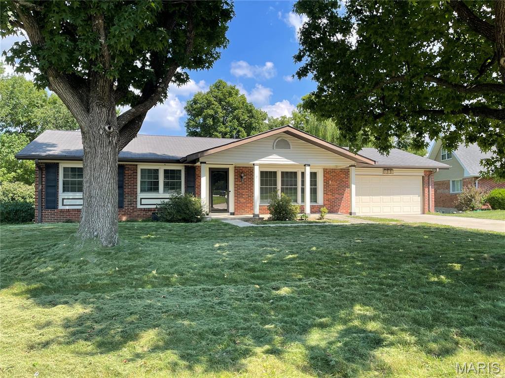 1st image of 7 Greymore Dr, Chesterfield, MO 63017 | MLS# MIS26050063
