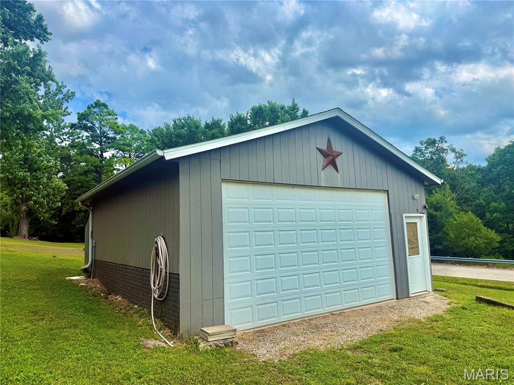 4th image of 86 Court Ave, Camdenton, MO 65020 | MLS# MIS26050066