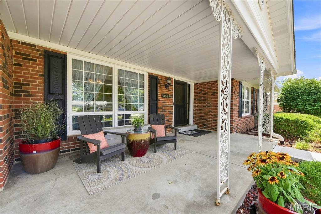 2nd image of 356 Elmcrest Dr, Ballwin, MO 63011 | MLS# MIS26050067