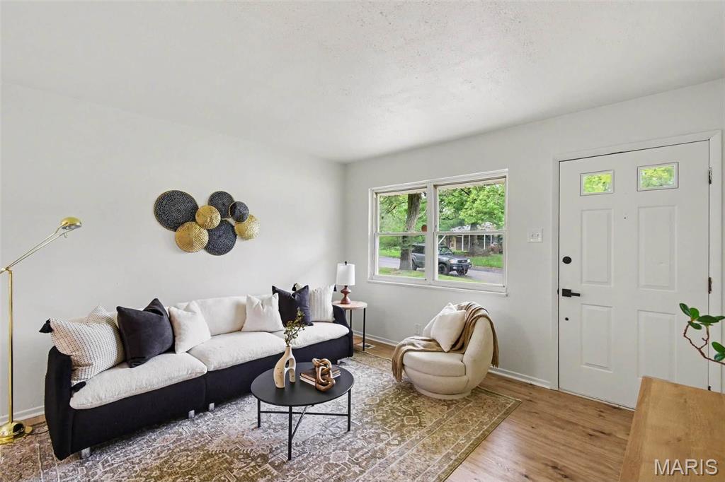 2nd image of 241 Glen Garry Rd, Saint Louis, MO 63137 | MLS# MIS26050071