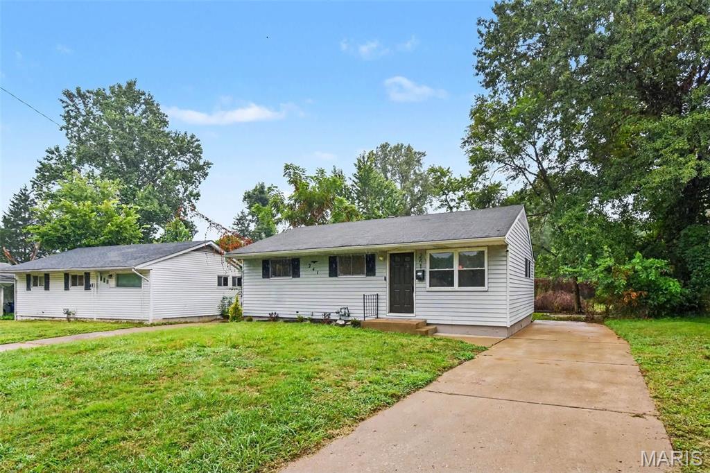 1st image of 241 Glen Garry Rd, Saint Louis, MO 63137 | MLS# MIS26050071