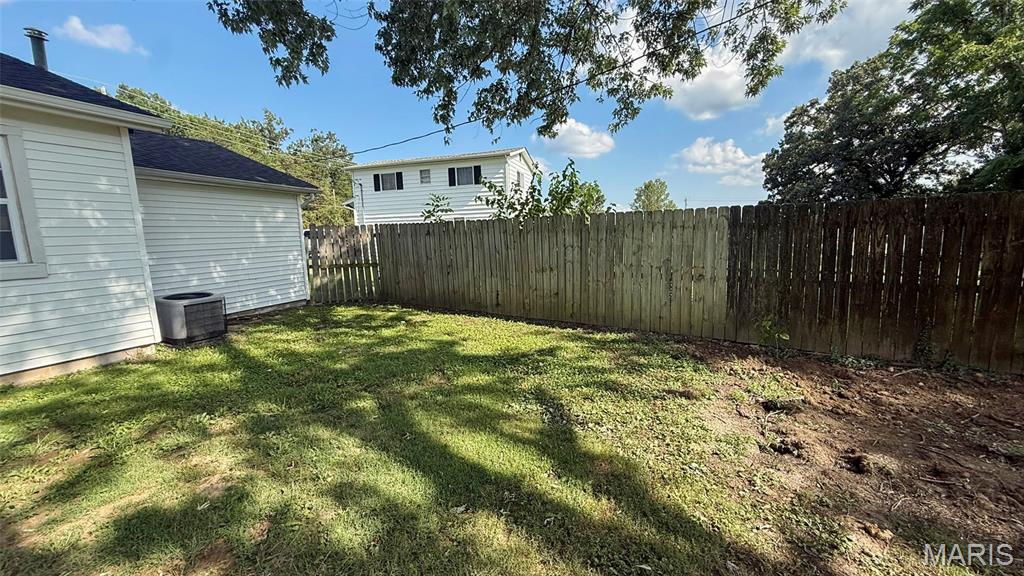 16th image of 557 Vreeland Rd, Hillsboro, MO 63050 | MLS# MIS26050074