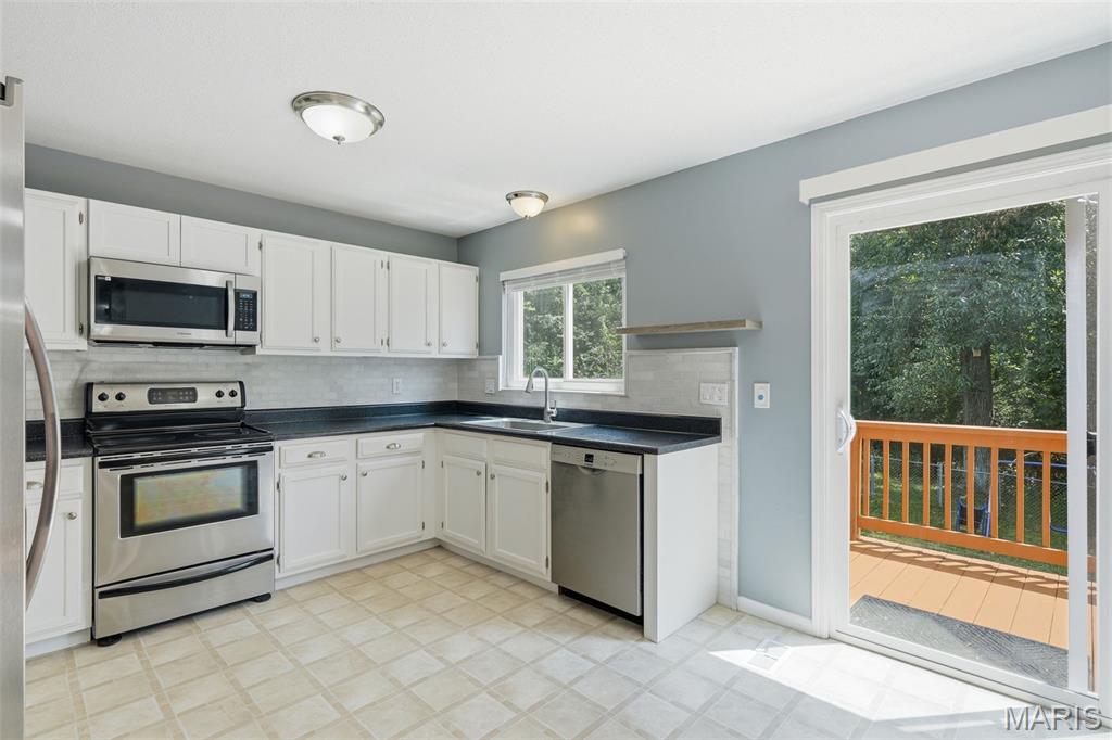 5th image of 816 Ginger Wood Ct, Twin Oaks, MO 63021 | MLS# MIS26050076