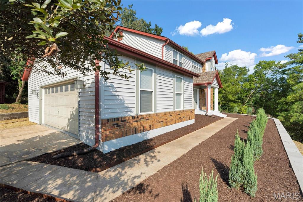 2nd image of 5839 Brookstone Terrace Dr, Saint Louis, MO 63129 | MLS# MIS26050088