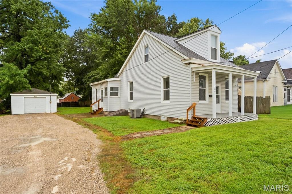 1st image of 206 S 20th St, Belleville, IL 62226 | MLS# MIS26050101