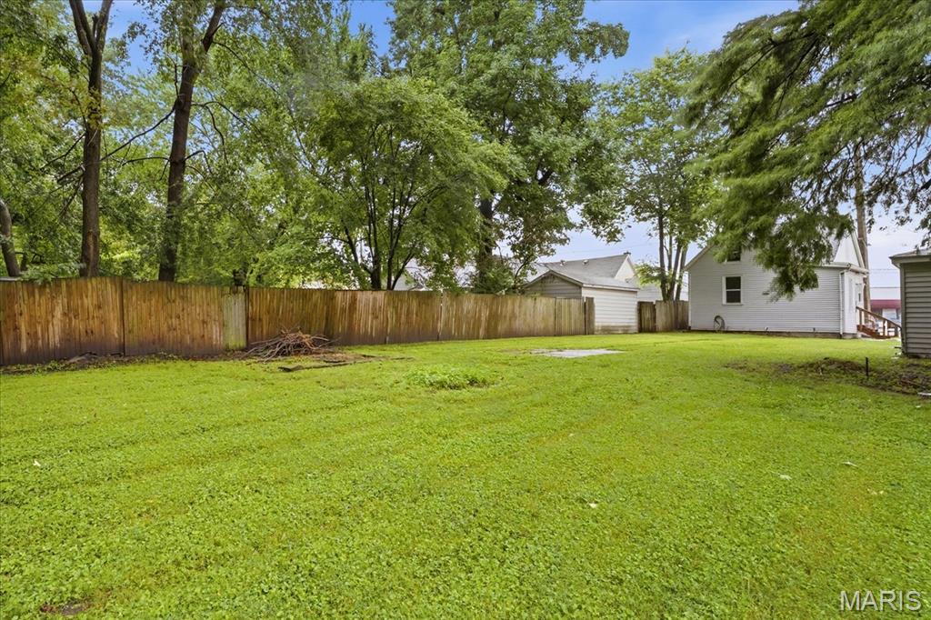 23rd image of 206 S 20th St, Belleville, IL 62226 | MLS# MIS26050101