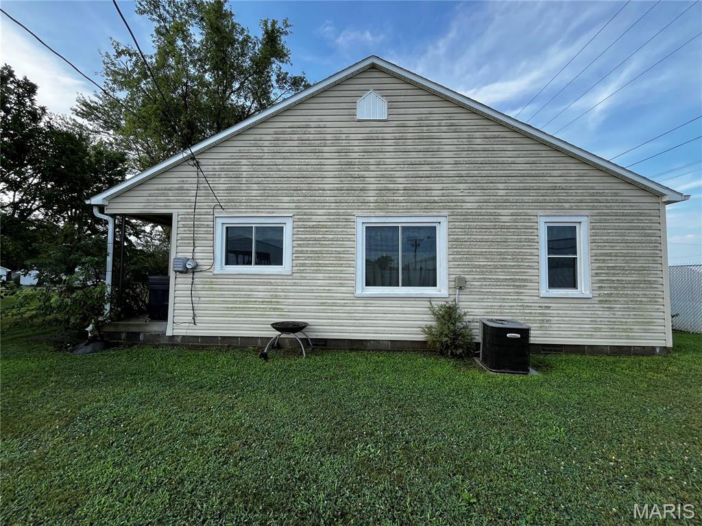 5th image of 802 Summit St, Butler, MO 64730 | MLS# MIS26050151