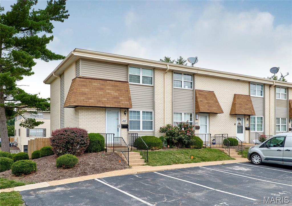 23rd image of 847 Wendevy Ct, Ballwin, MO 63011 | MLS# MIS26050174