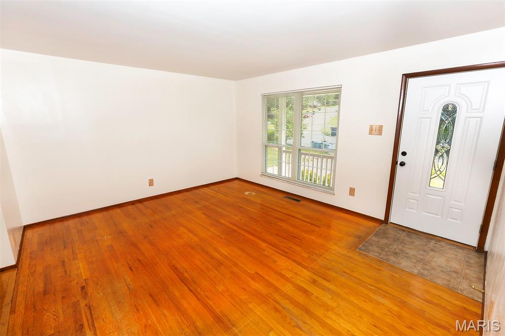 2nd image of 728 Stonesign Dr, Fenton, MO 63026 | MLS# MIS26050250