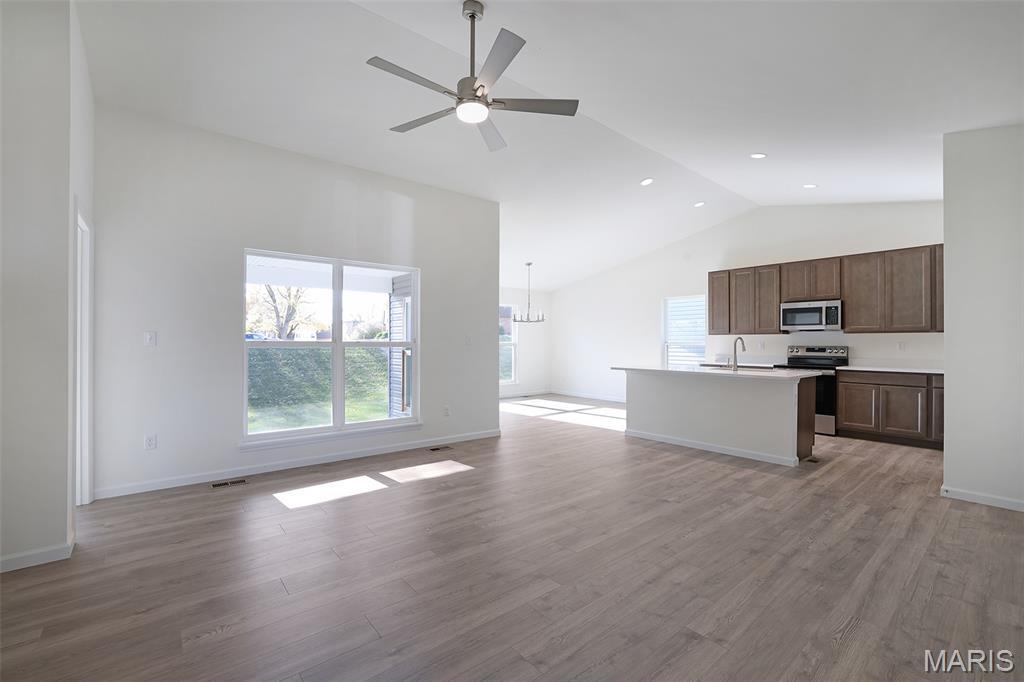 3rd image of 102 Windrow Dr, Wentzville, MO 63385 | MLS# MIS26050282