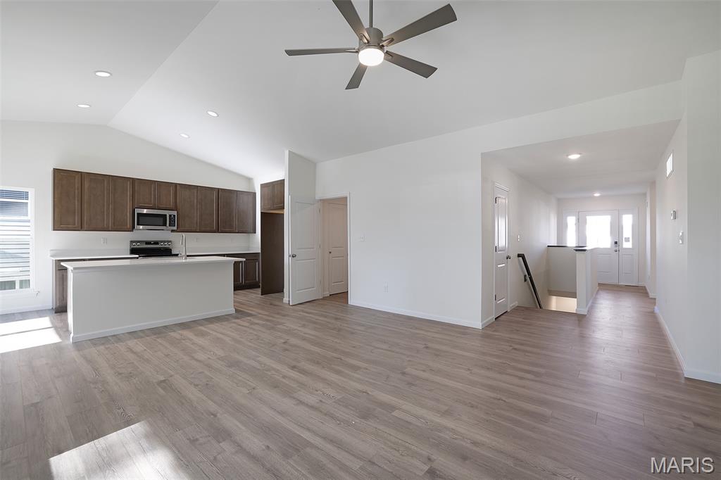 4th image of 102 Windrow Dr, Wentzville, MO 63385 | MLS# MIS26050282