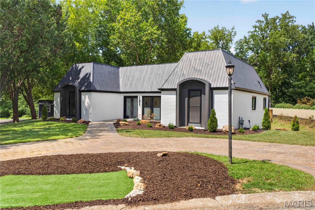2nd image of 111 Lamoine Ln, Belleville, IL 62223 | MLS# MIS26050295