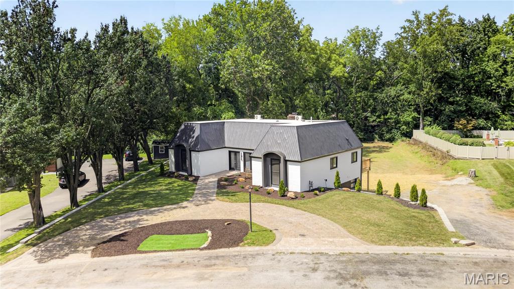 4th image of 111 Lamoine Ln, Belleville, IL 62223 | MLS# MIS26050295