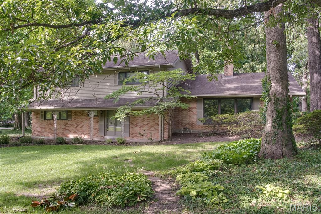 1st image of 103 Frontenac Forest, Saint Louis, MO 63131 | MLS# MIS26050306