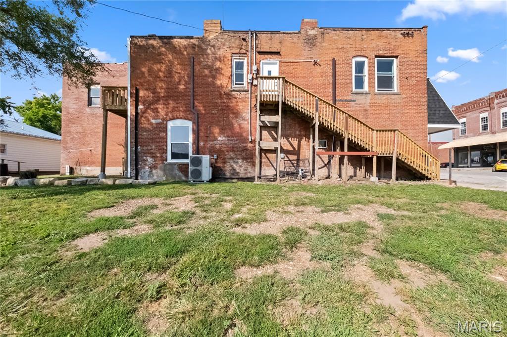 37th image of 318 Broadway St, Elsberry, MO 63343 | MLS# MIS26050314