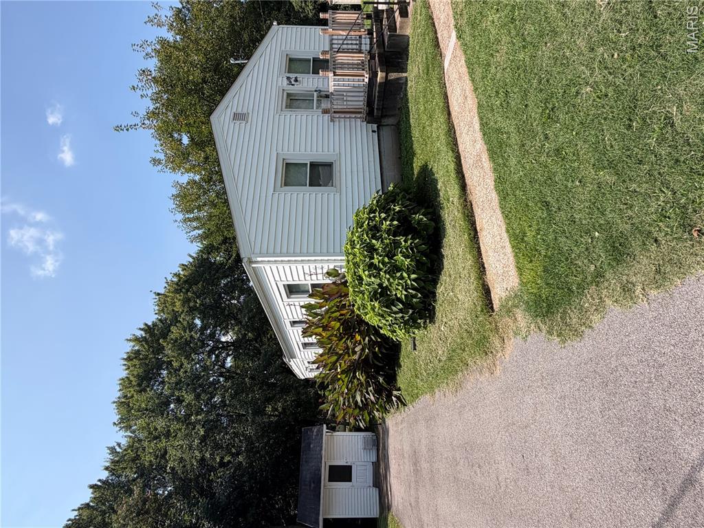3rd image of 60 Connolly Dr, Saint Louis, MO 63135 | MLS# MIS26050334