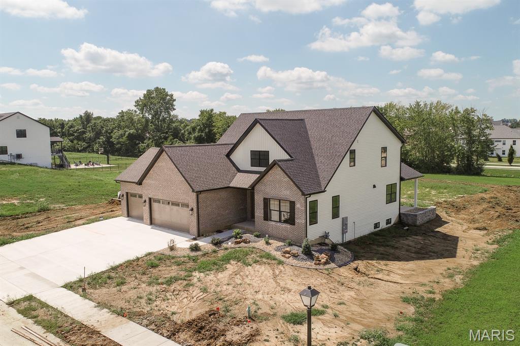 3rd image of 3706 Thicket Dr, Belleville, IL 62221 | MLS# MIS26050347